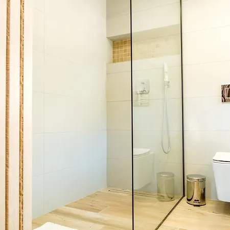 Πανσιόν A Restauracia Twin Jasna *