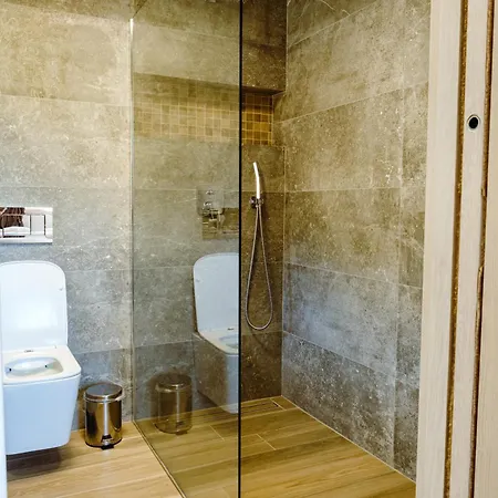 A Restauracia Twin Jasna 3*