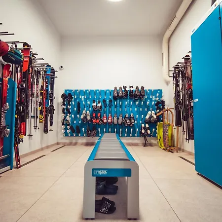 A Restauracia Twin Jasna