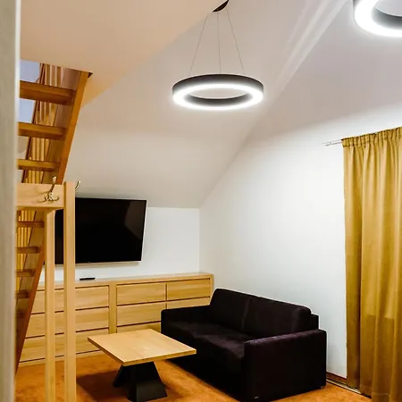 A Restauracia Twin Jasna 3*