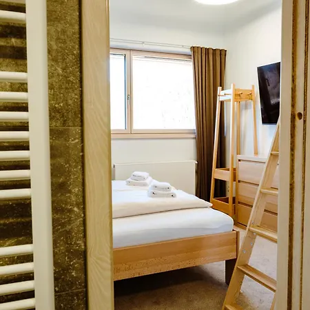 A Restauracia Twin Jasna 3*